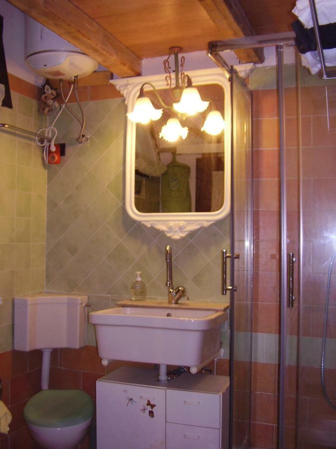 Abruzzocasacampagna Collecorvino - Monolocale Con Mini-Cucina, Giardino E Parcheggio Villa Exterior foto