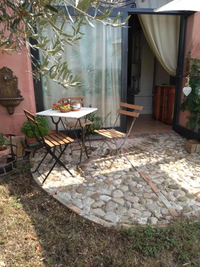 Abruzzocasacampagna Collecorvino - Monolocale Con Mini-Cucina, Giardino E Parcheggio Villa Exterior foto